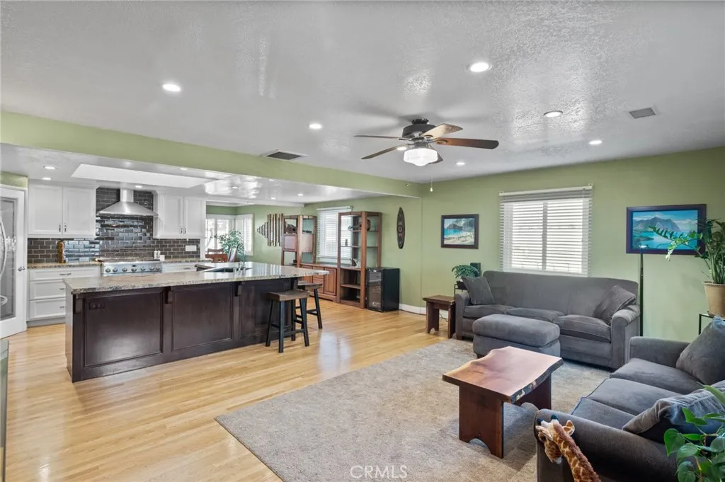 18724 S Brighton, Gardena, California 90248 home-pic-3